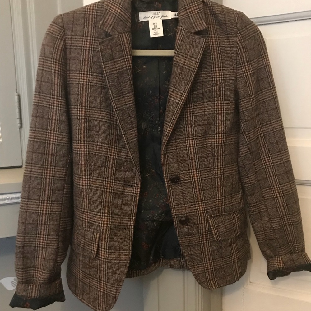 brown tweed blazer with elbow patch
